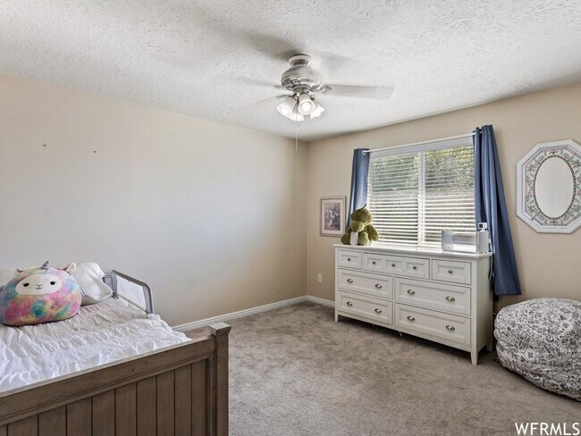 Building Photo - 3-bedroom, 2.5-bathroom home