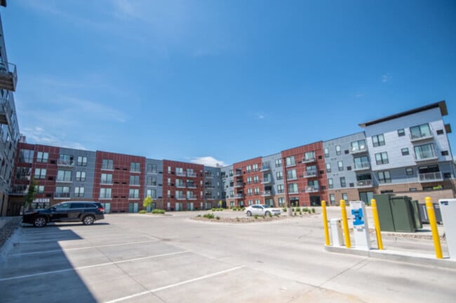 Building Photo - 2301 Ingersoll Ave