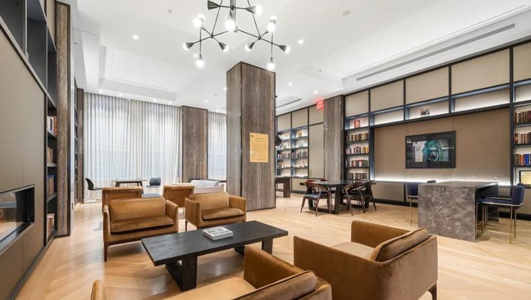 Building Photo - 15 Park Row