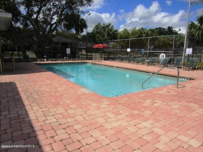 Building Photo - 3555 Sable Palm Ln