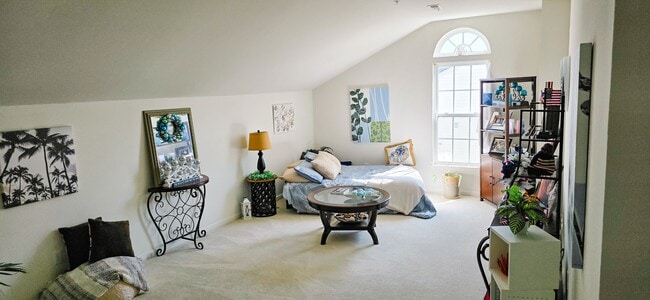 Building Photo - Stunning 2-Bed, 2-Bath Condo in Salisbury