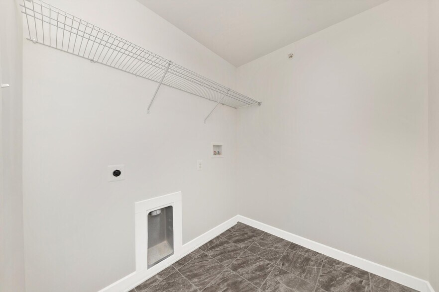Building Photo - 1616 Blacksmith Way