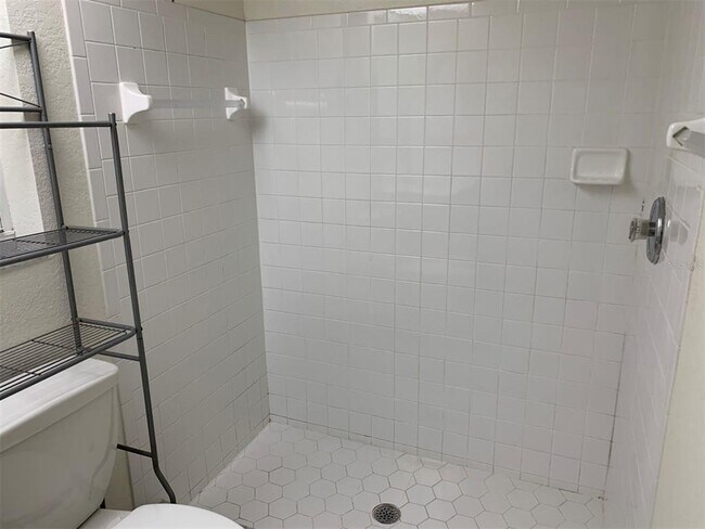 Building Photo - 234 Northview St