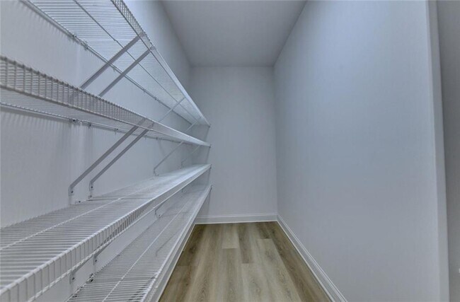 Building Photo - 9135 Fox Trail Ln