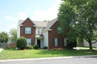 Building Photo - Charming 3-bedroom, 2-bath home