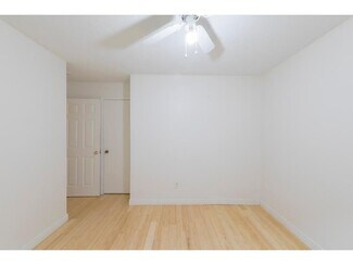 Building Photo - 2616 Harriet Ave