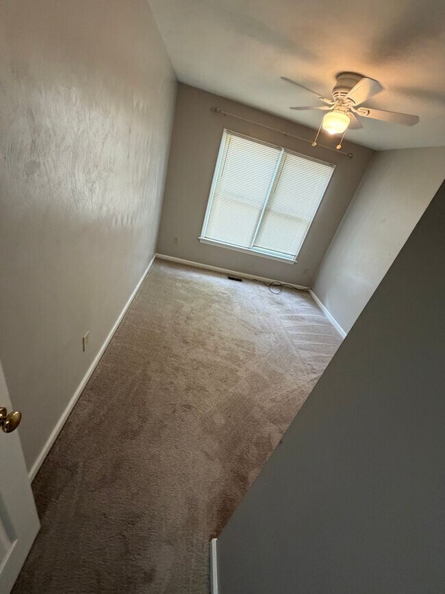 Building Photo - 502 Kempsville Greens Ct