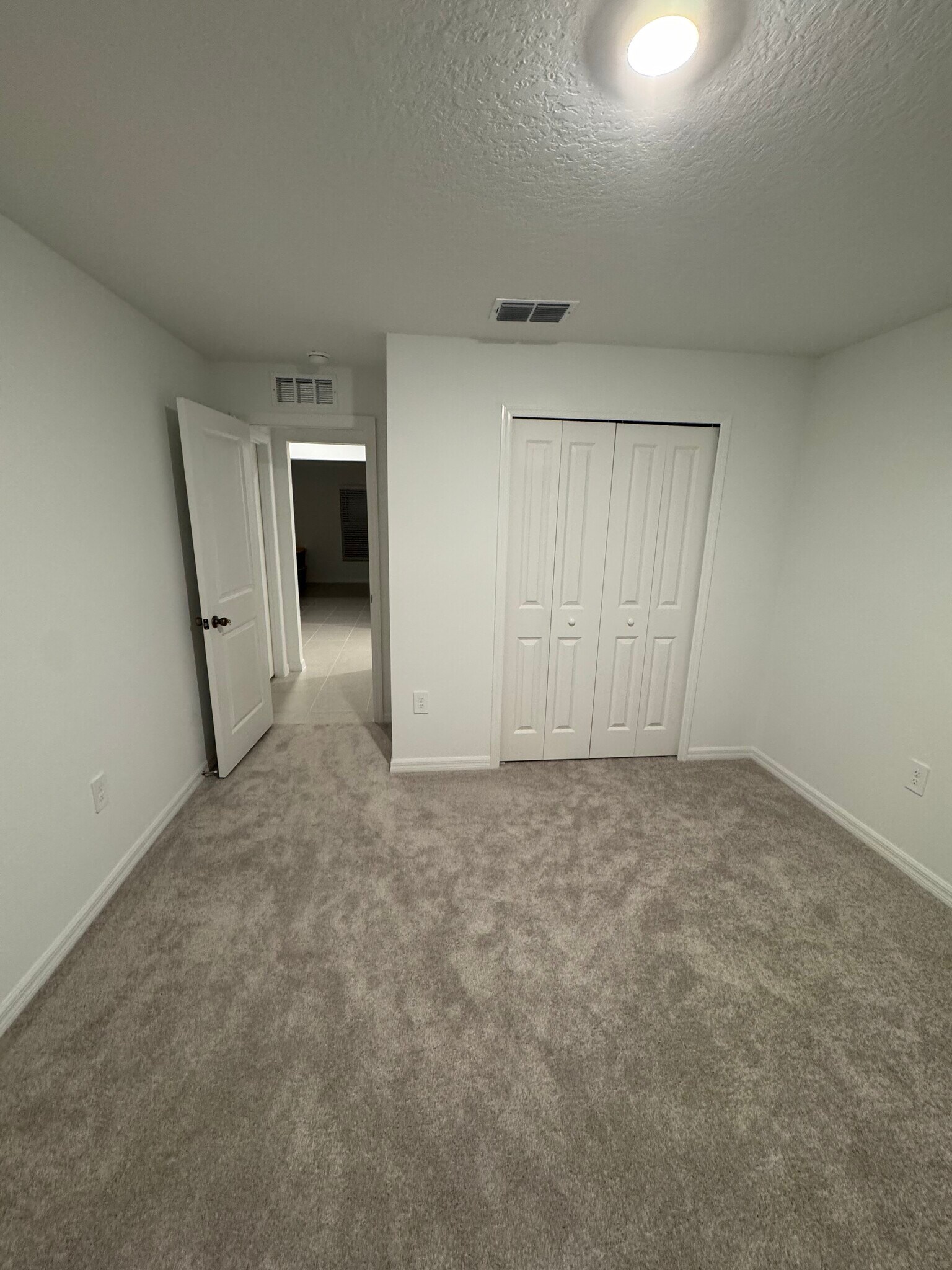 Building Photo - 10235 Alder Green Dr