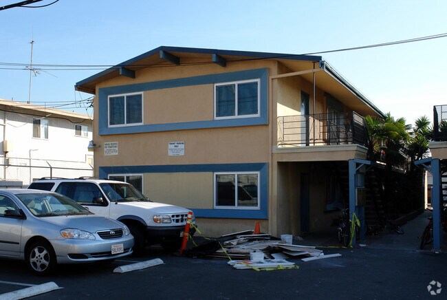 Building Photo - 10302-6 Felton Ave.