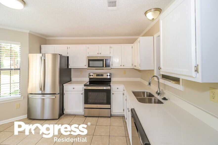 Building Photo - 5859 Pepper Crossing