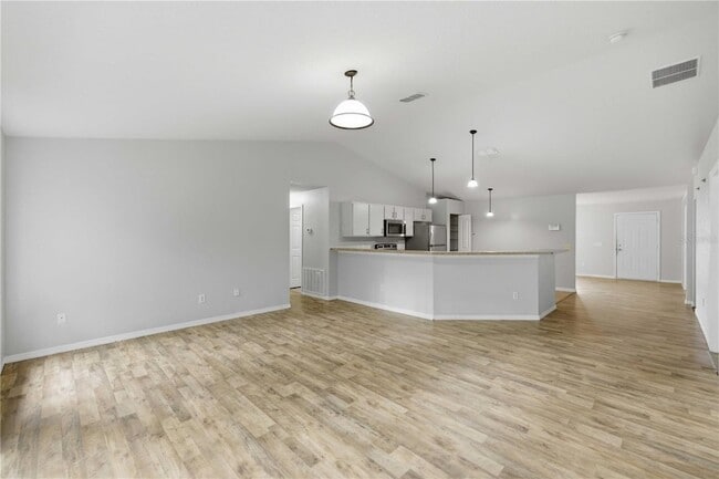 Building Photo - 91 Fir Dr