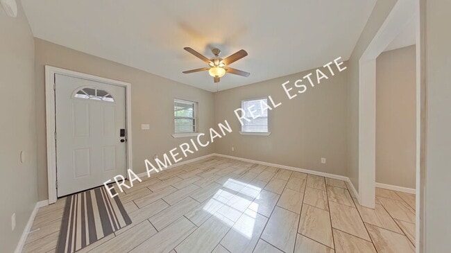 Building Photo - 507 Fir Ave