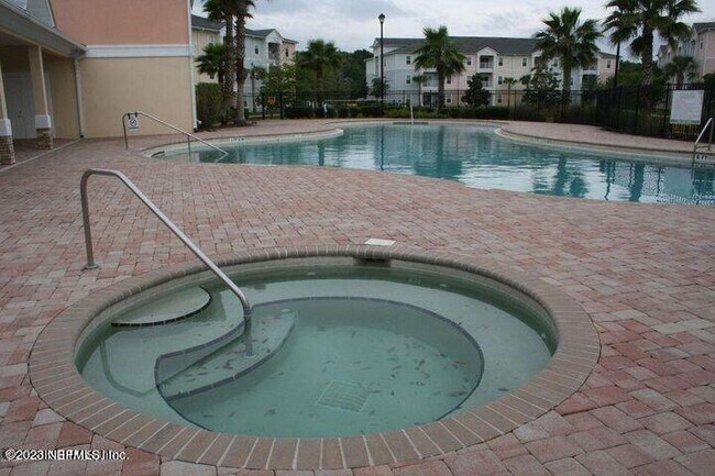 Building Photo - 4908 Key Lime Dr