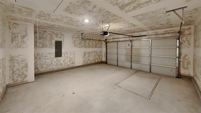Building Photo - 10233 NW 28th St