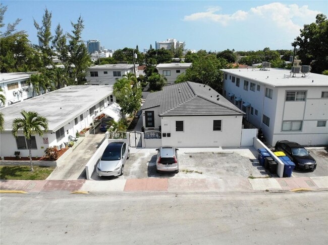 Building Photo - 810 81st St