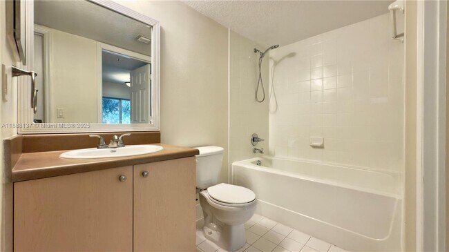 Building Photo - 4220 San Marino Blvd