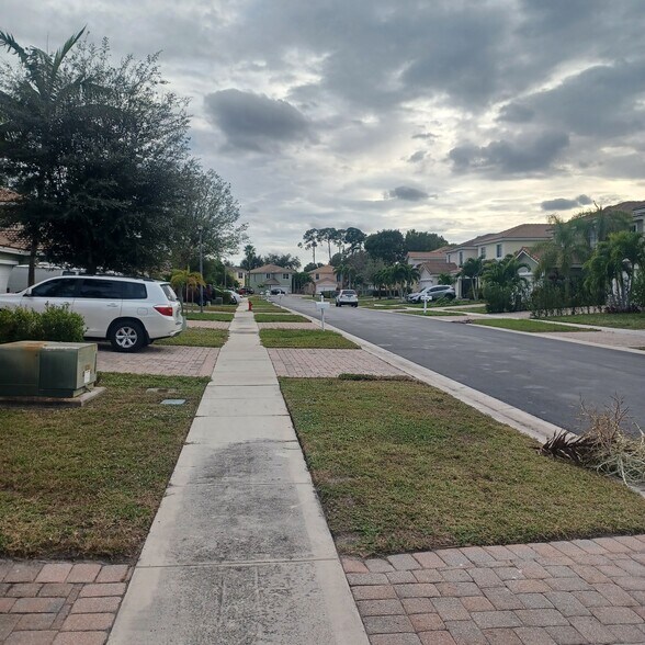 Building Photo - 6258 Adriatic Way