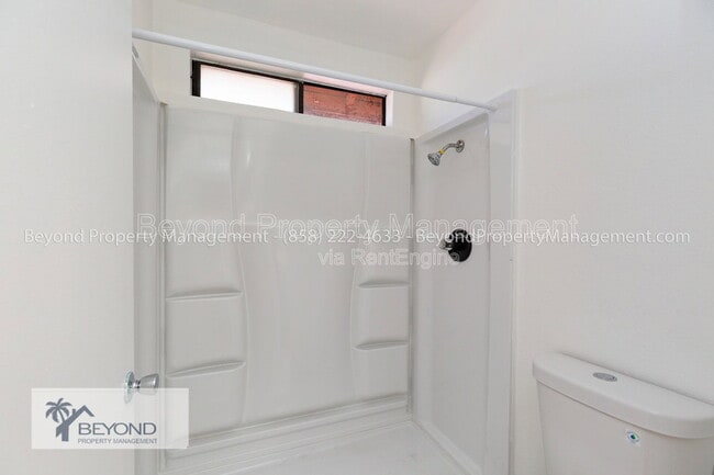 Building Photo - 904 Harbison Pl