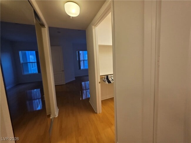 Building Photo - 62 E Serene Ave