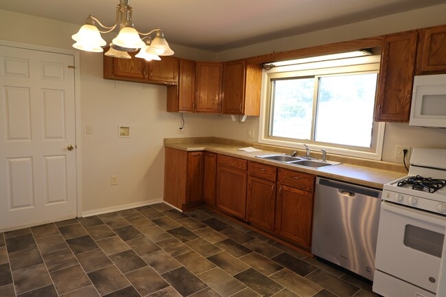 Building Photo - 4993 Vance