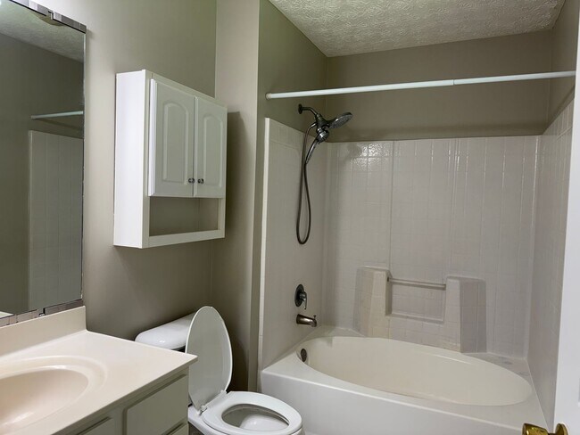 Building Photo - Sweet Home in Tucker Creek Estates