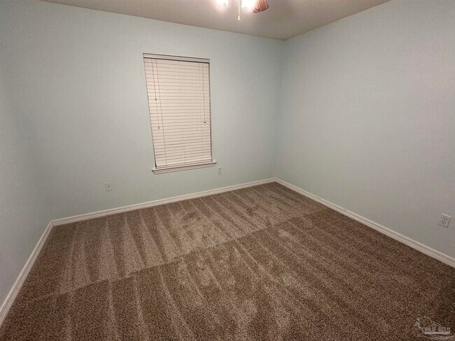 Building Photo - 317 Mizzen Ln