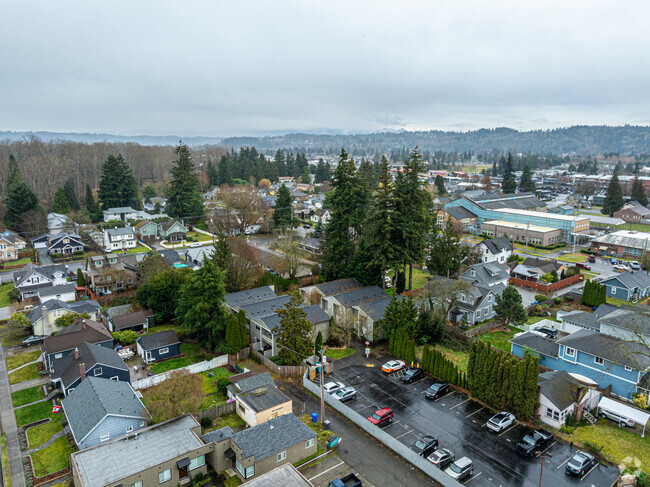 Building Photo - Prestige Townhomes