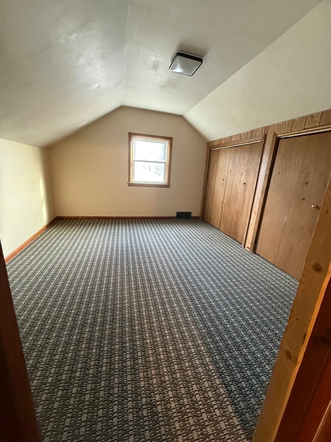 Building Photo - 2021 Veterans Dr