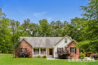 Building Photo - 475 Jenkinsburg Rd