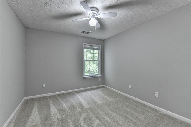 Building Photo - 5229 Pine Branch Ct