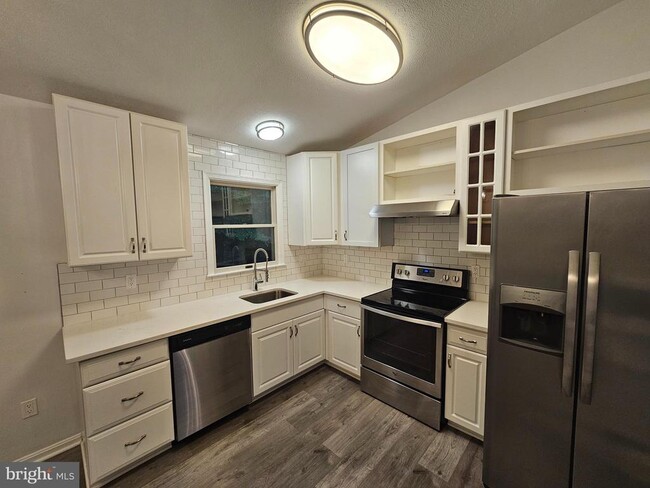 Building Photo - 730 Ox Bow Ln