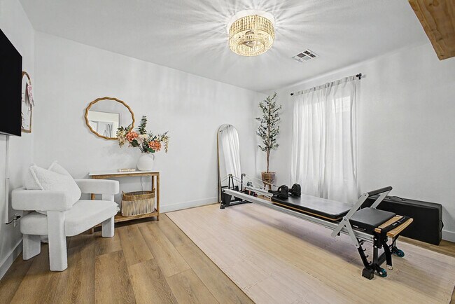 Building Photo - 15923 W Marconi Ave