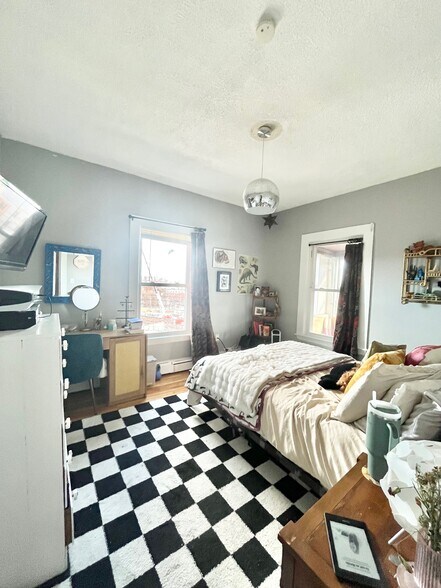 Building Photo - 46 Lambert Ave