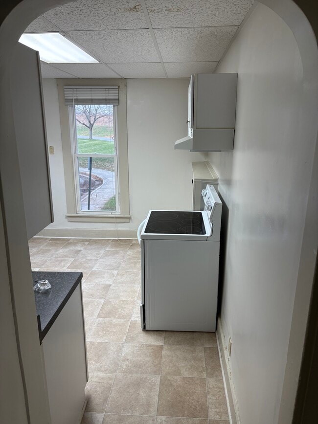 Building Photo - 740-746-746 N Wayne St