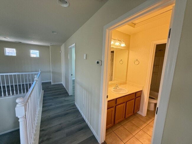 Building Photo - 1456 Eaglesfield Ln