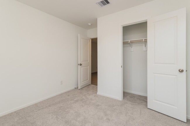 Building Photo - 12114 Kellsway Ct