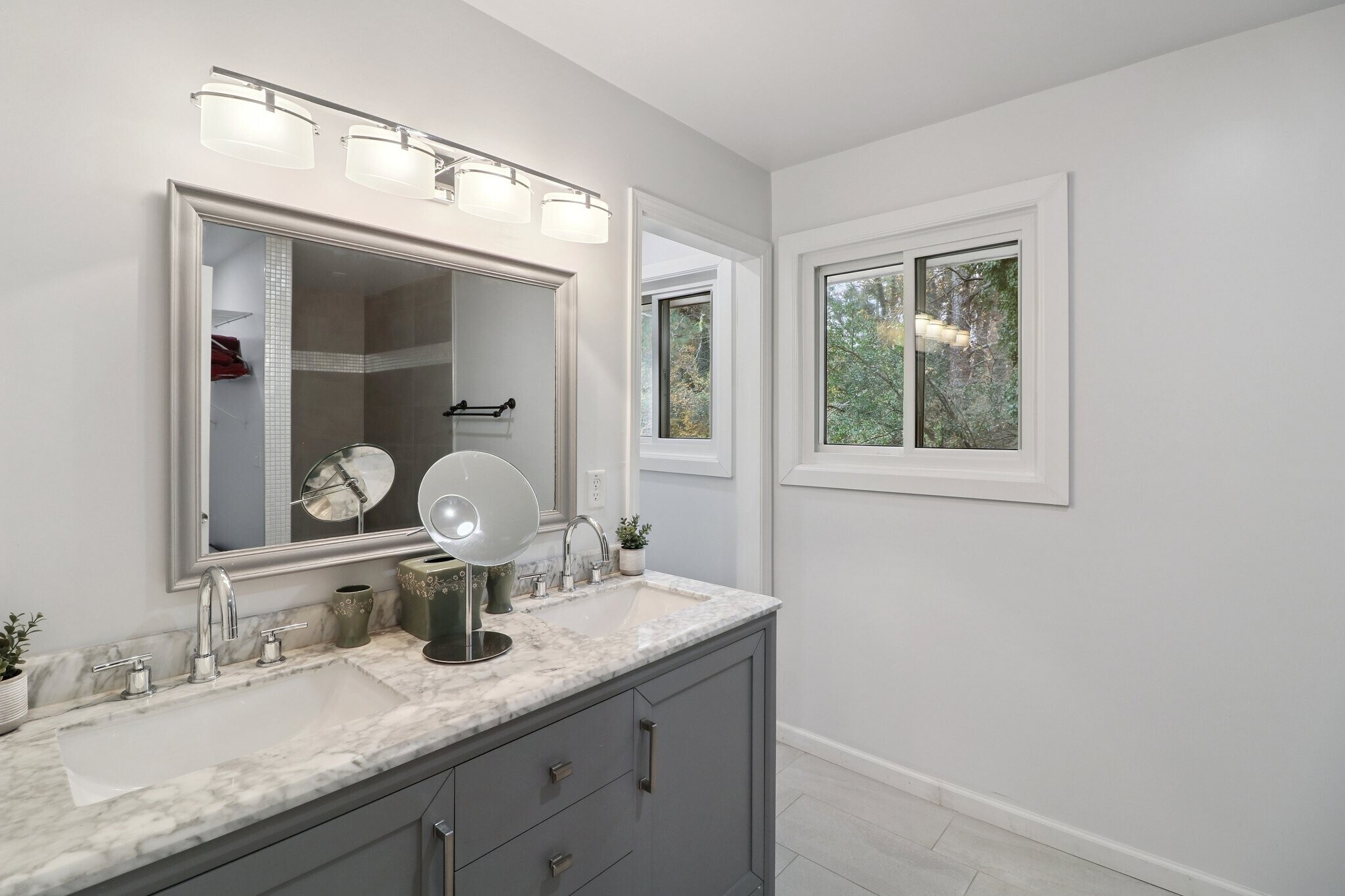 Building Photo - 2650 Colonial Dr