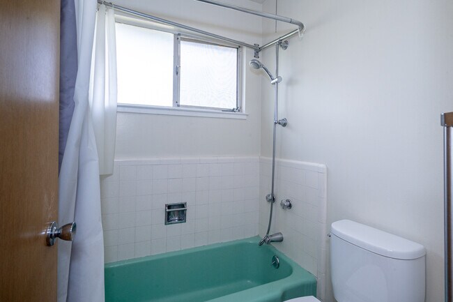 Building Photo - 1170 Tuolumne Ct