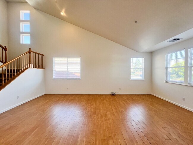 Building Photo - 509 Marla Dr