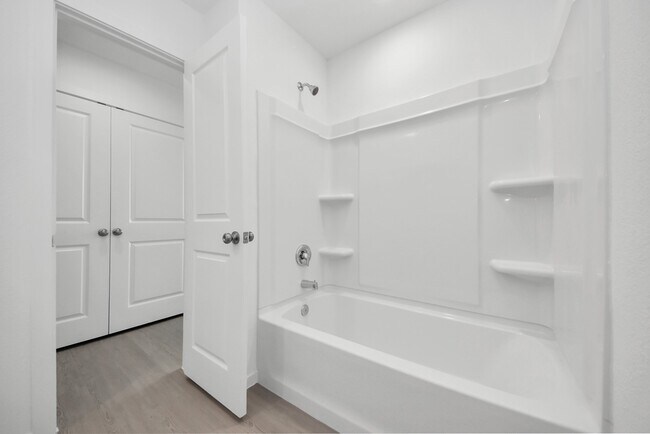 Building Photo - 10411 Birds Nest Dr