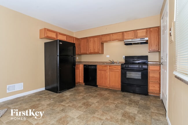 Building Photo - 714 Ivyhill Dr