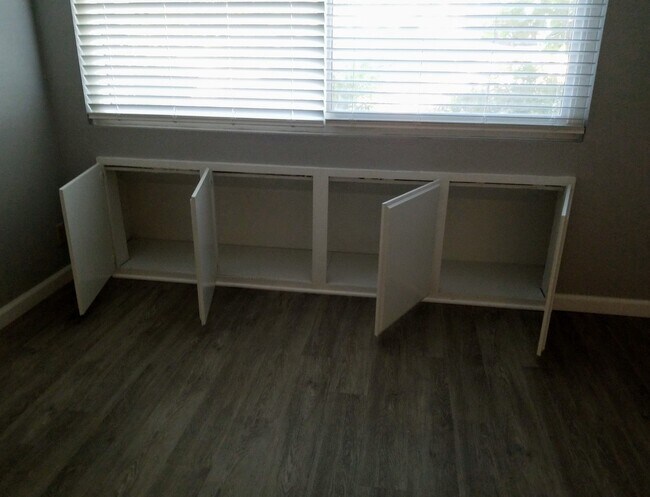 Building Photo - Mission Valley remodeled 2 bed 2 bath vinyl wood floors