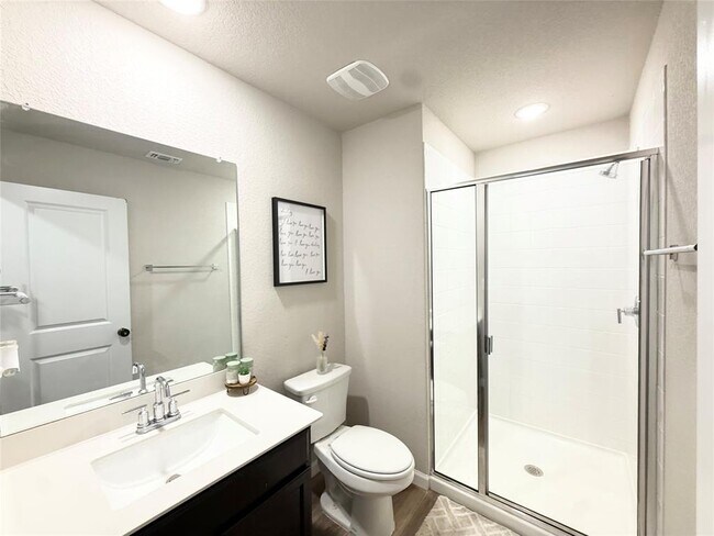 Building Photo - 142 Periwinkle Ln