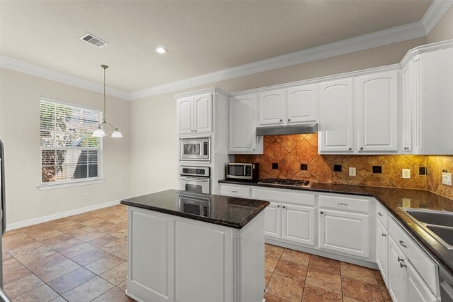 Building Photo - 1126 Sopris Dr