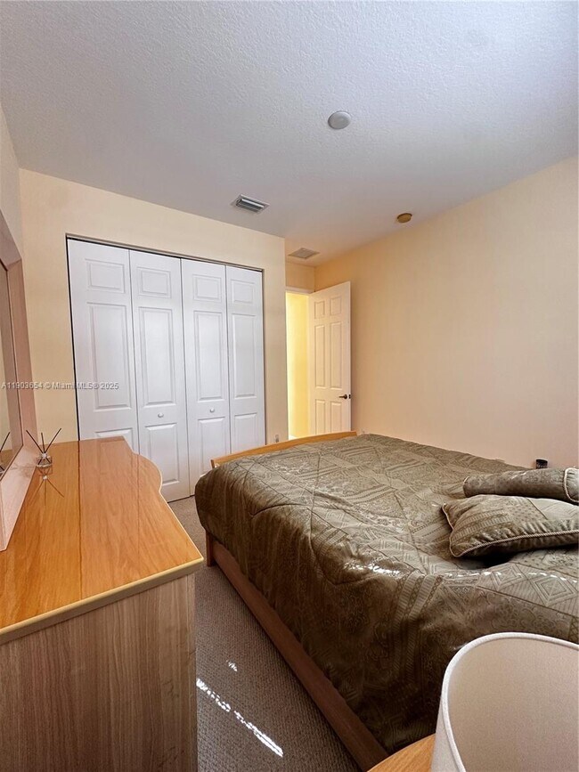 Building Photo - 606 Mariner Bay Blvd