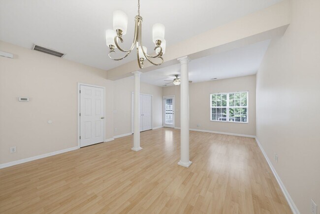 Building Photo - 106 Anterbury Dr