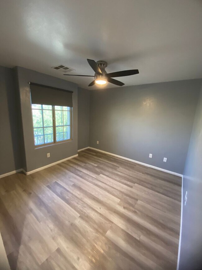 Building Photo - AMERICANA Property Mgmt - Beautiful 4 beds...
