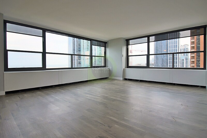 Building Photo - 1100 S Michigan Ave