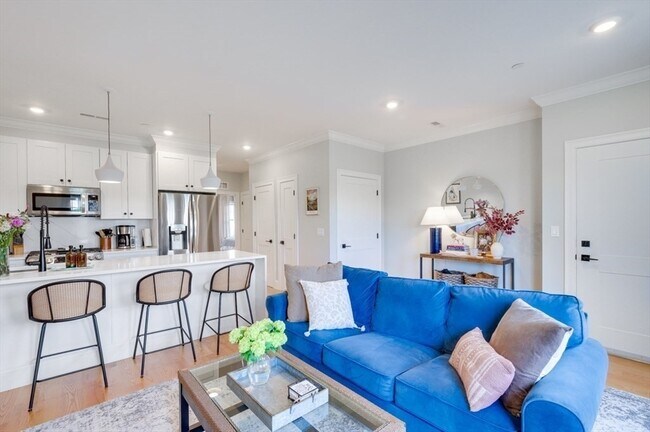 Building Photo - 31 Boardman St