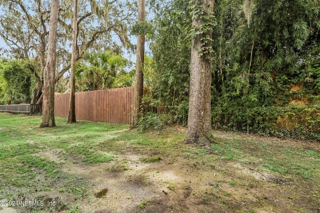 Building Photo - 1900 Danese Ct